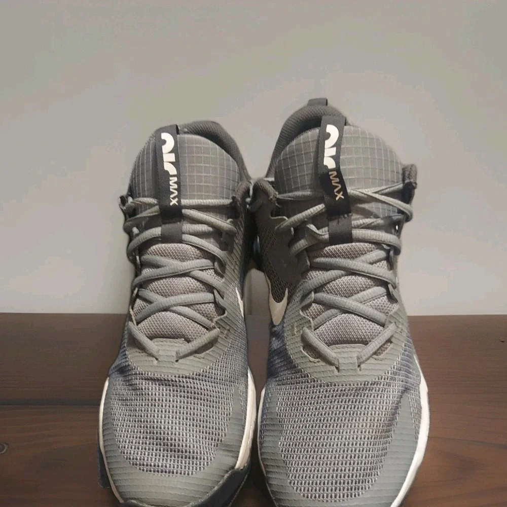 Nike Men's Air Max Alpha Trainer 5 Gray Sz10.5 Gym Workout Lifting Shoes Sneaker